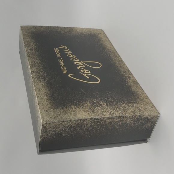 2213- Michael Kors Women's Made In Italy NWT - Picture 2 of 10